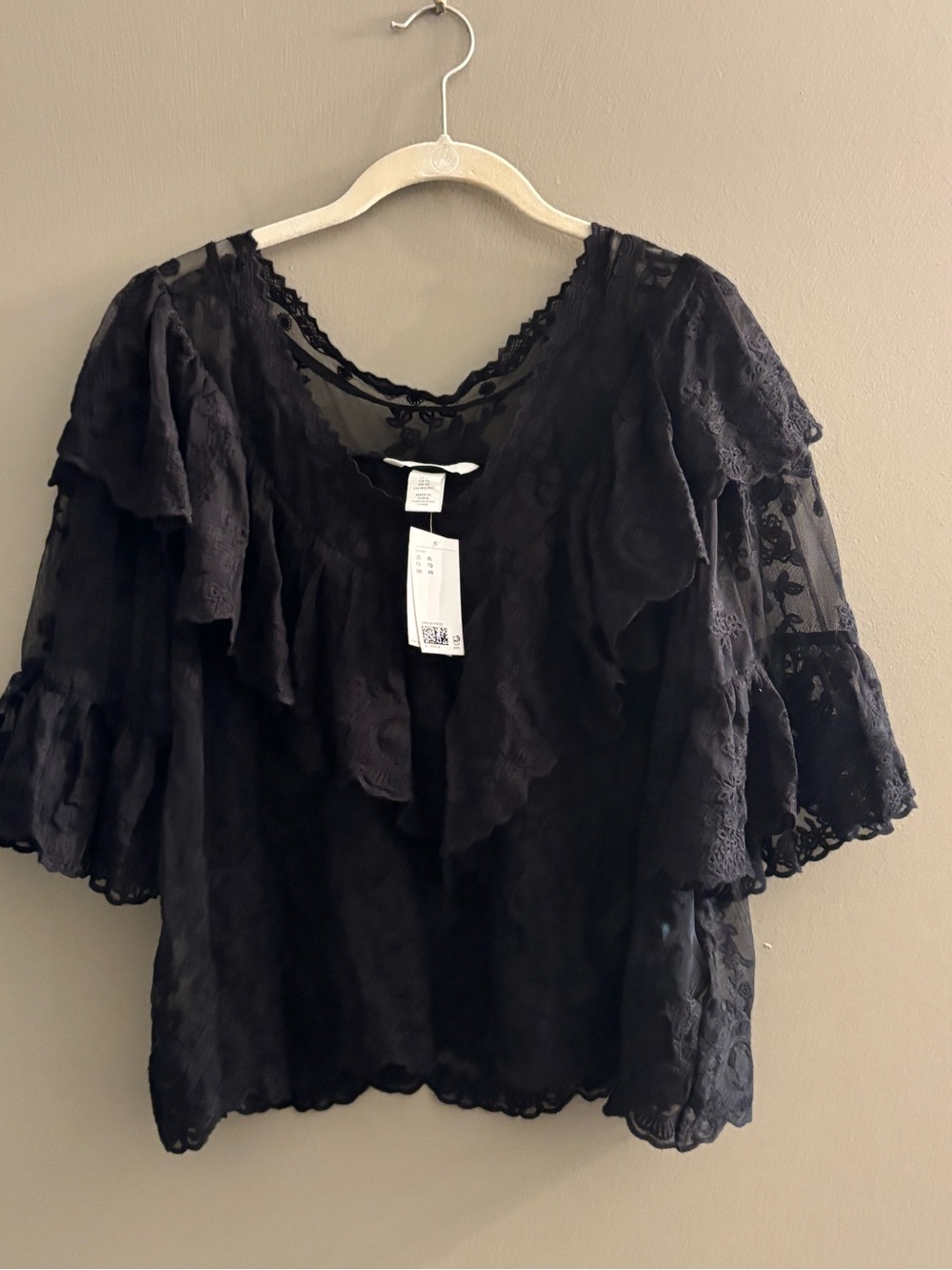 New H&M Women's Black Lace Bell Sleeve Top Blouse Size XL V Neck See Through